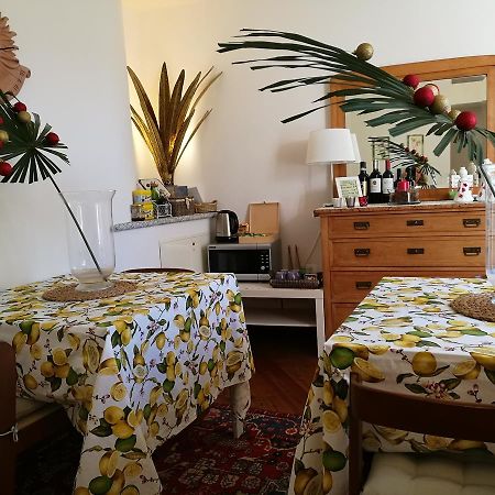 Antico Glicine B&B Maslianico Buitenkant foto